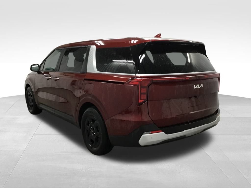 Used 2025 Kia Carnival image 13