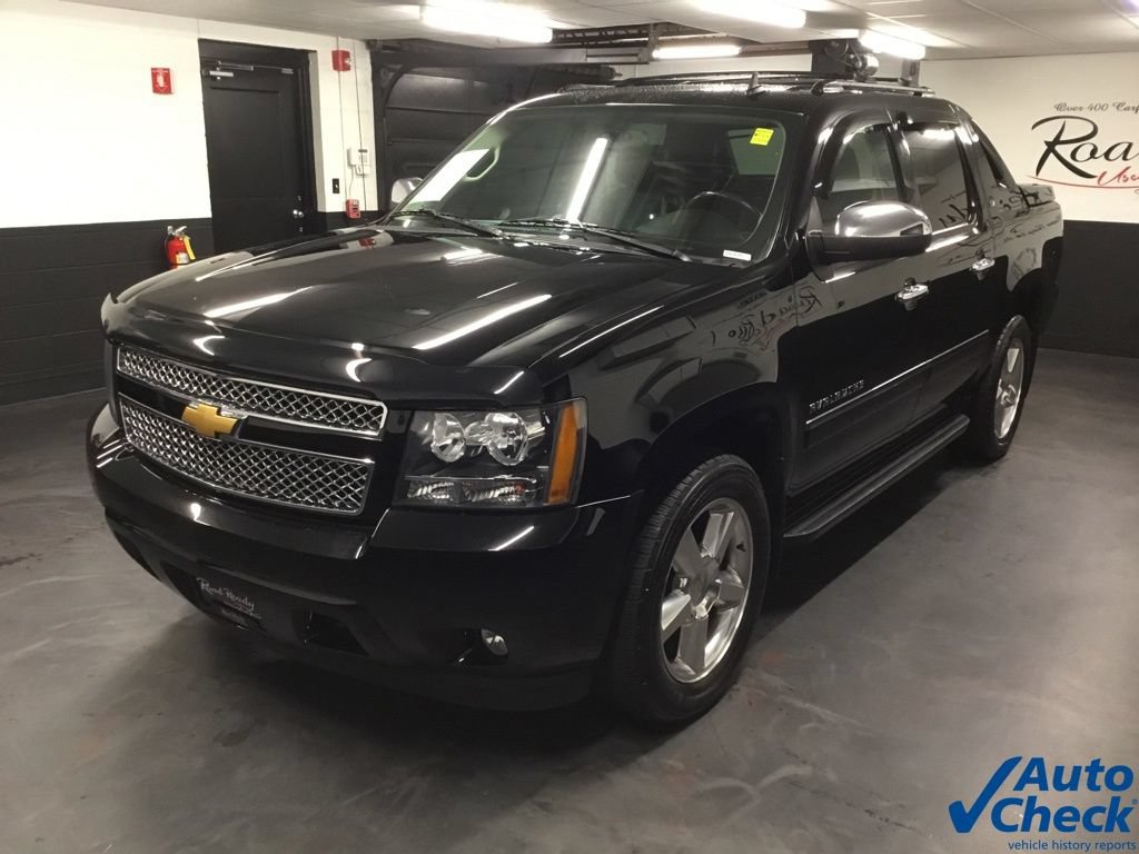 Used 2012 Chevrolet Avalanche LTZ image 6