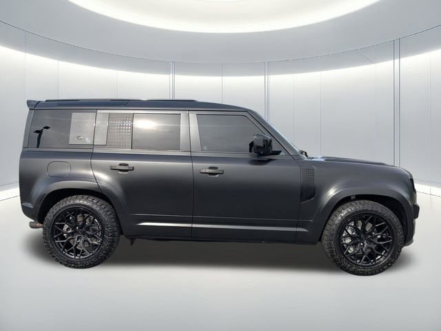 Used 2020 Land Rover Defender 110 SE AWD/4WD image 3