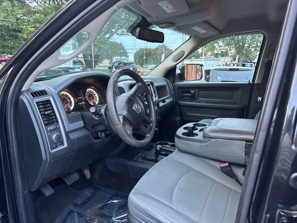 Used 2016 RAM 2500 Tradesman w/ Chrome Appearance Group AWD/4WD image 12