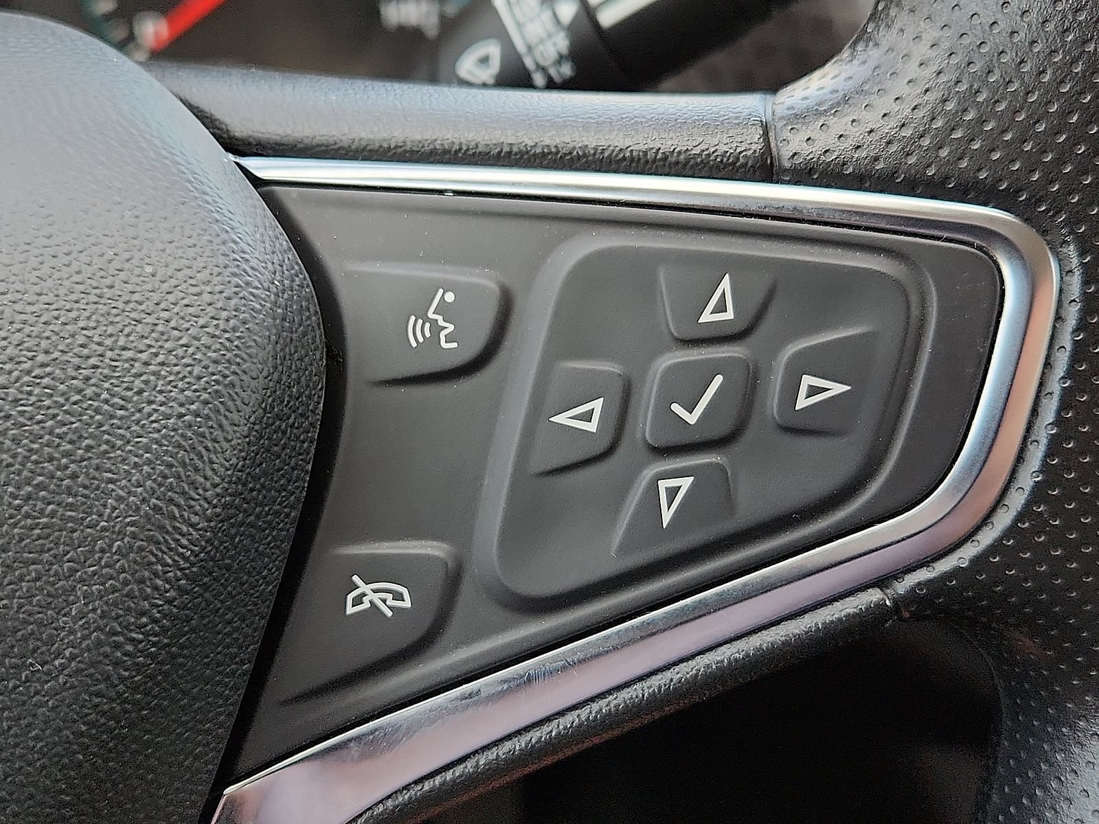 Used 2025 Chevrolet Malibu LT FWD image 16