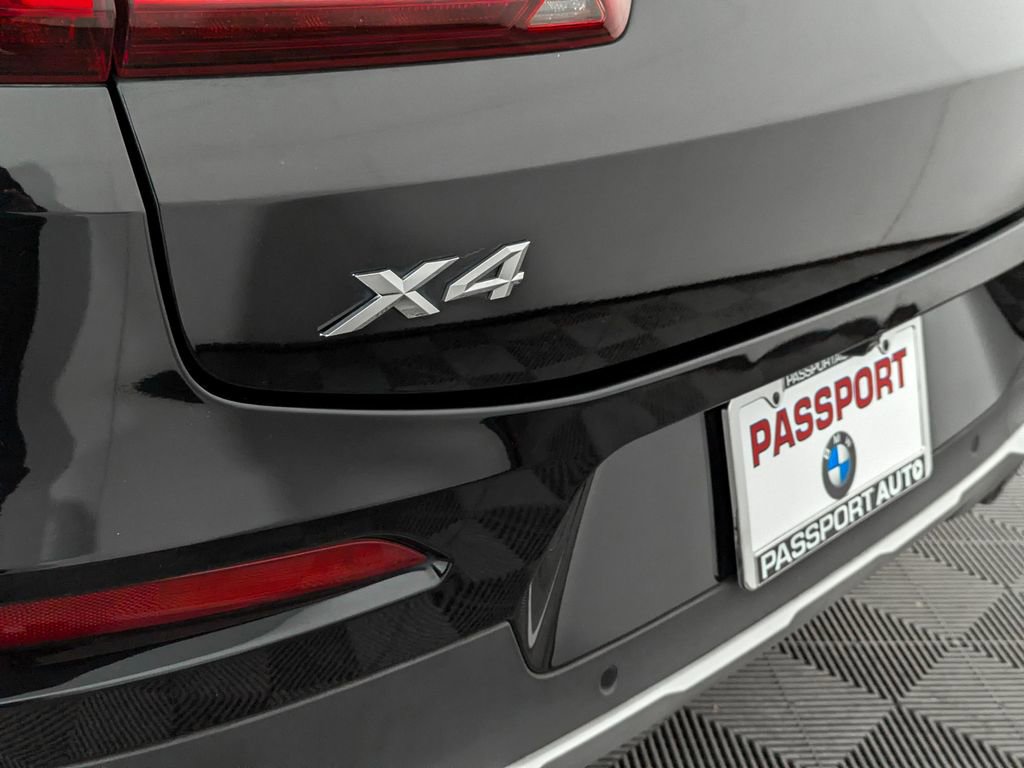 Used 2021 BMW X4 xDrive30i w/ Executive Package image 10