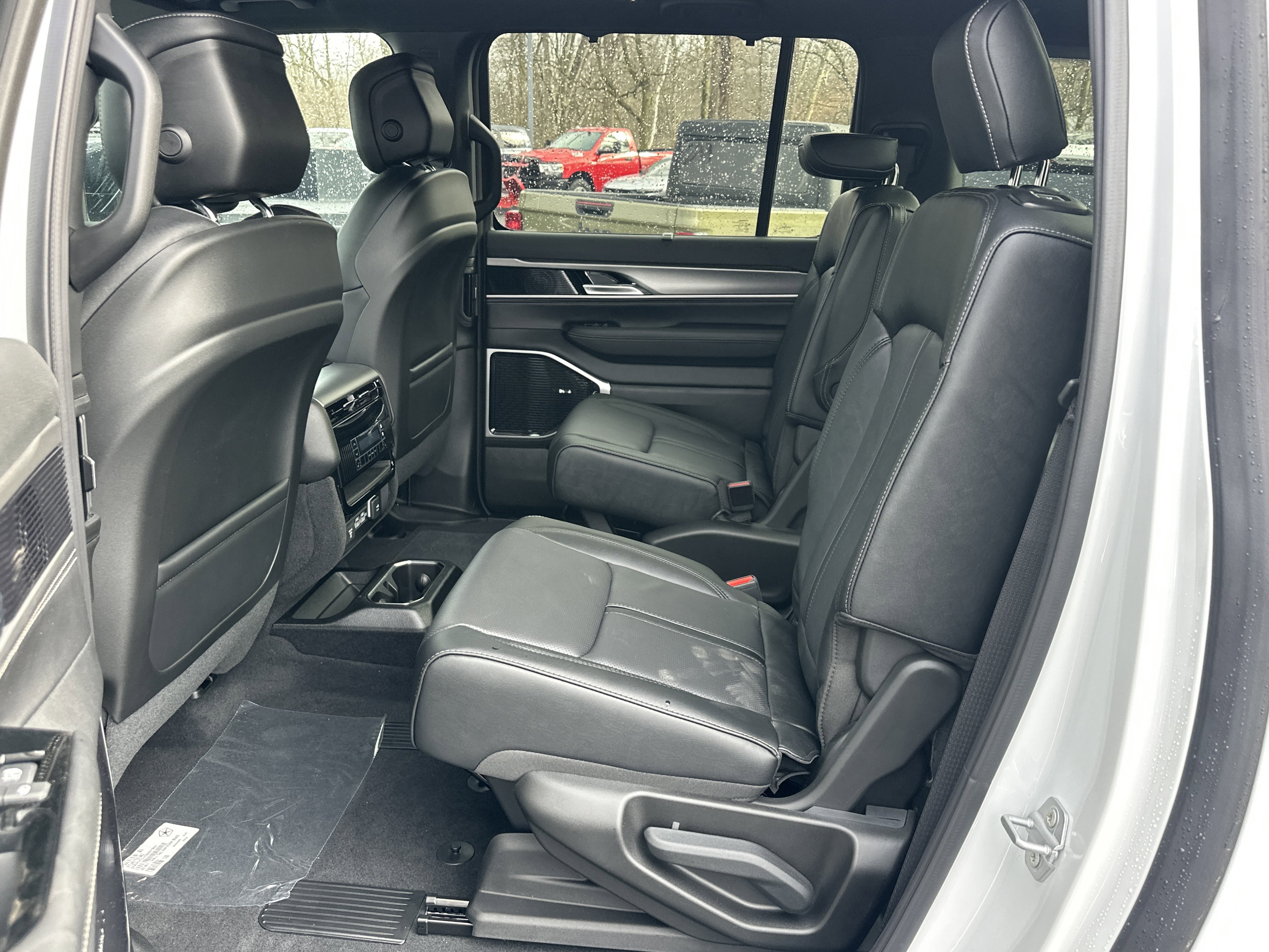 New 2026 Jeep Grand Wagoneer L Limited image 30