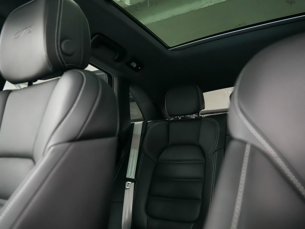 New 2026 Porsche Macan GTS AWD/4WD image 36