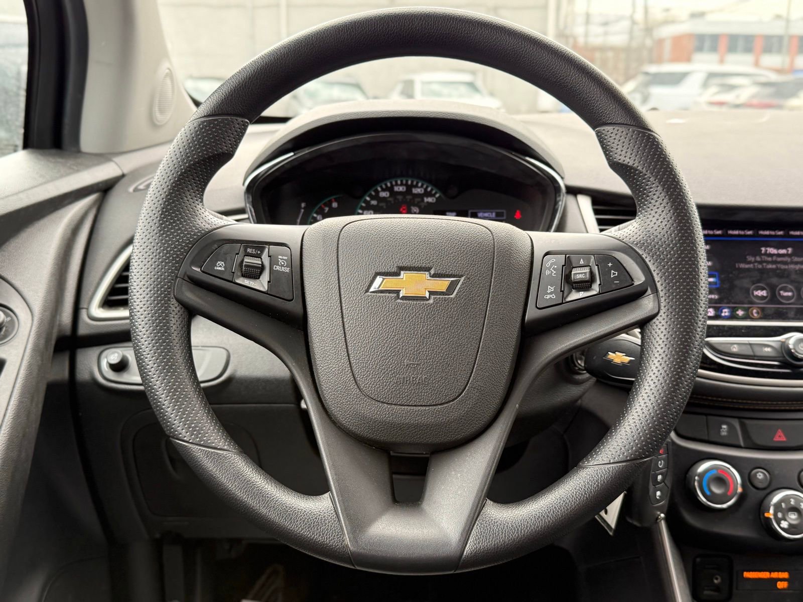 Used 2020 Chevrolet Trax LT FWD image 19