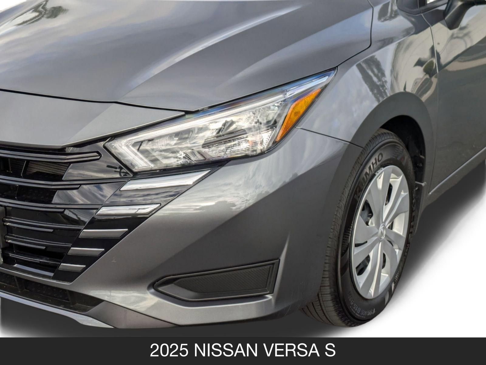 Used 2025 Nissan Versa S w/ Trunk Package image 10