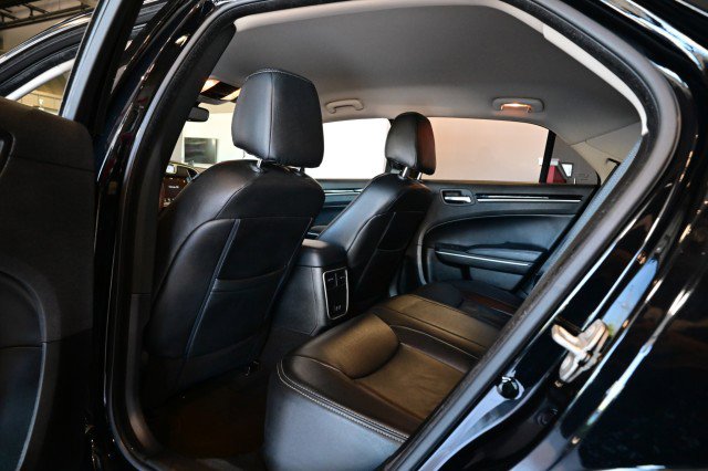 Used 2023 Chrysler 300 Touring AWD/4WD image 18