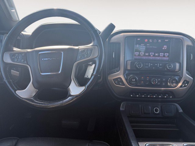 Used 2016 GMC Sierra 2500 Denali w/ Duramax Plus Package AWD/4WD image 4