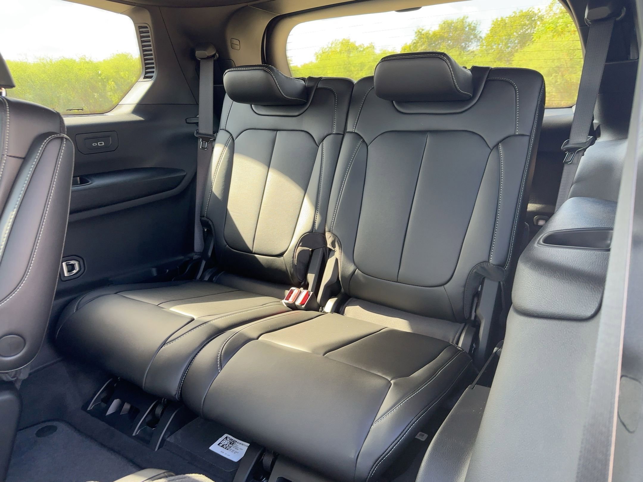 New 2025 Jeep Grand Cherokee L Limited w/ Black Appearance Package AWD/4WD image 12