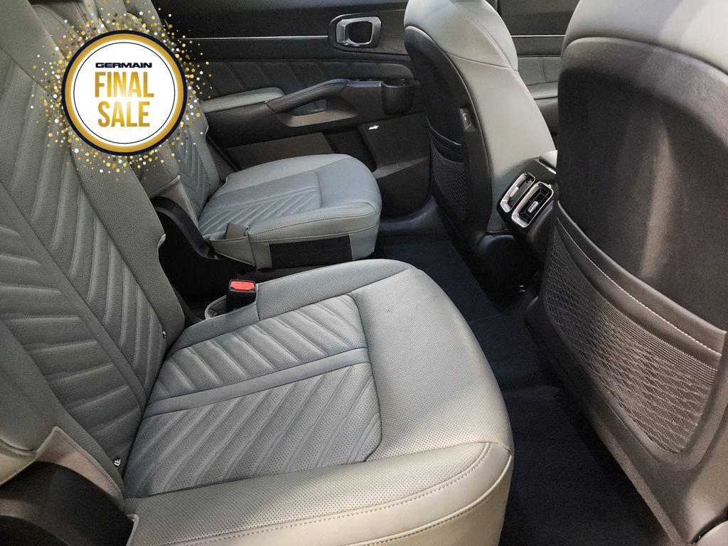 Certified 2025 Kia Sorento SX Prestige w/ Sage Leather Package image 18
