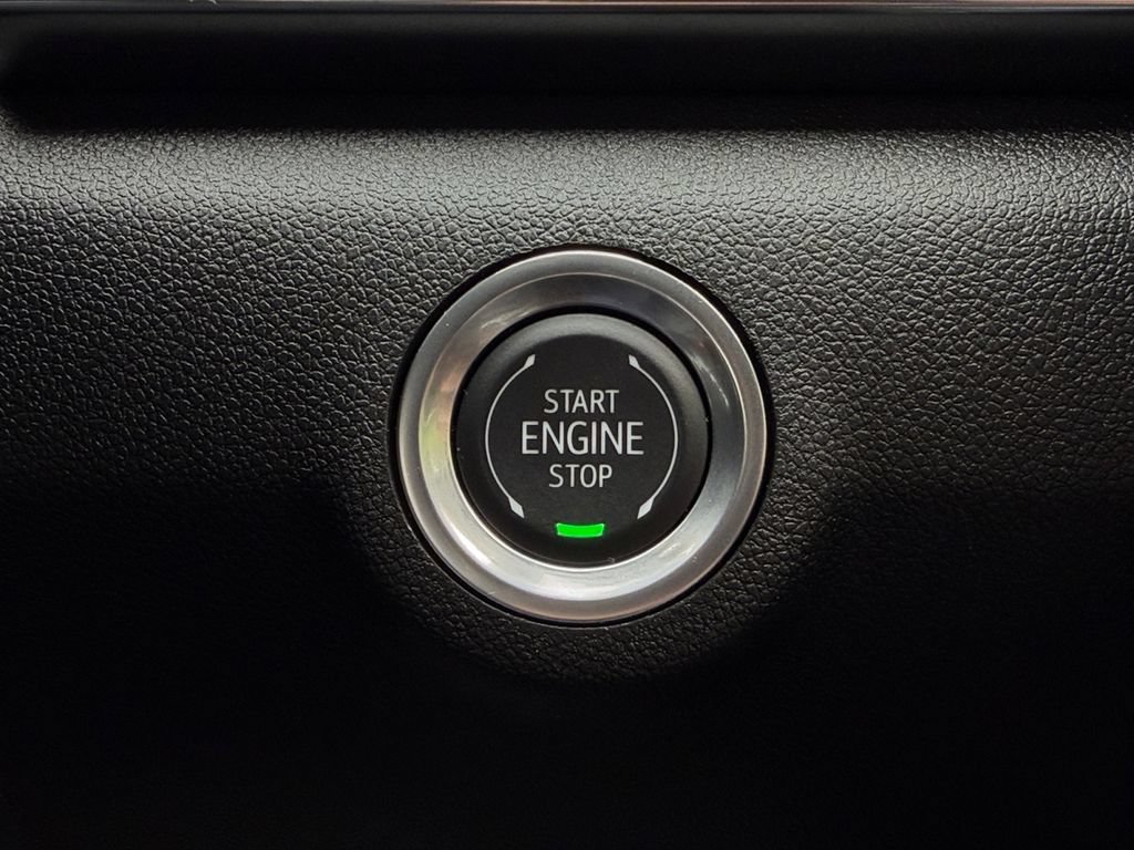 Used 2025 GMC Terrain Elevation AWD/4WD image 27