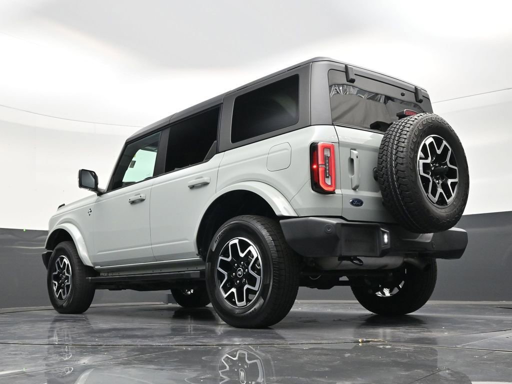 Used 2022 Ford Bronco Outer Banks AWD/4WD image 22