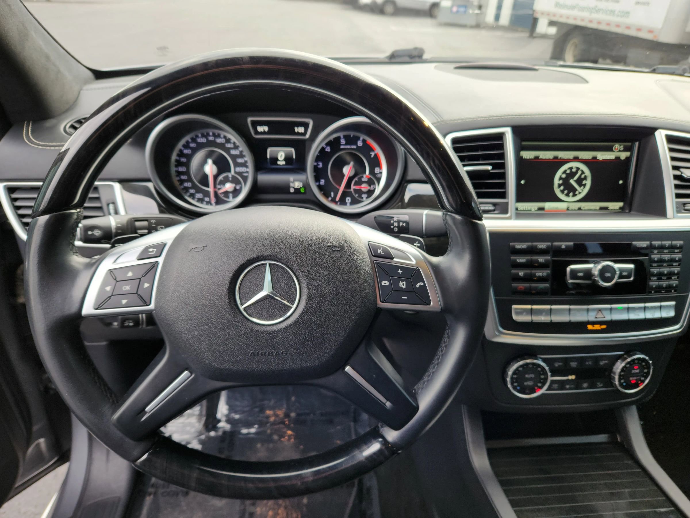 Used 2016 Mercedes-Benz GL 63 AMG 4MATIC image 8