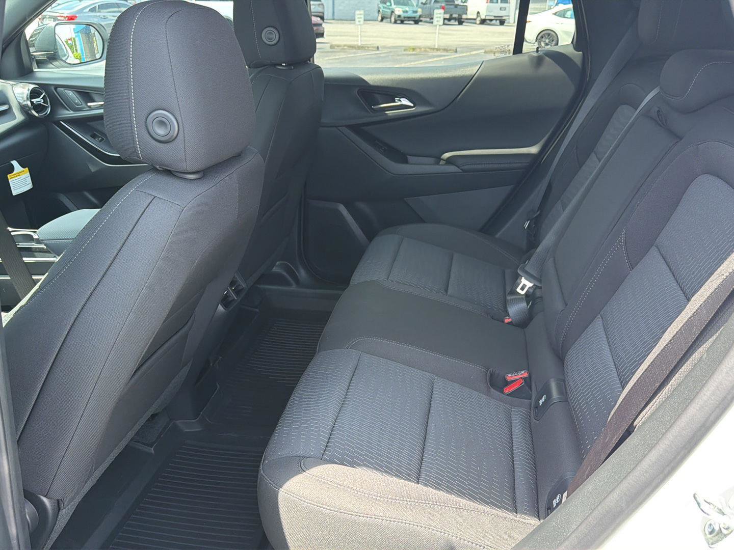 New 2026 Chevrolet Equinox LT w/ Midnight Edition FWD image 11