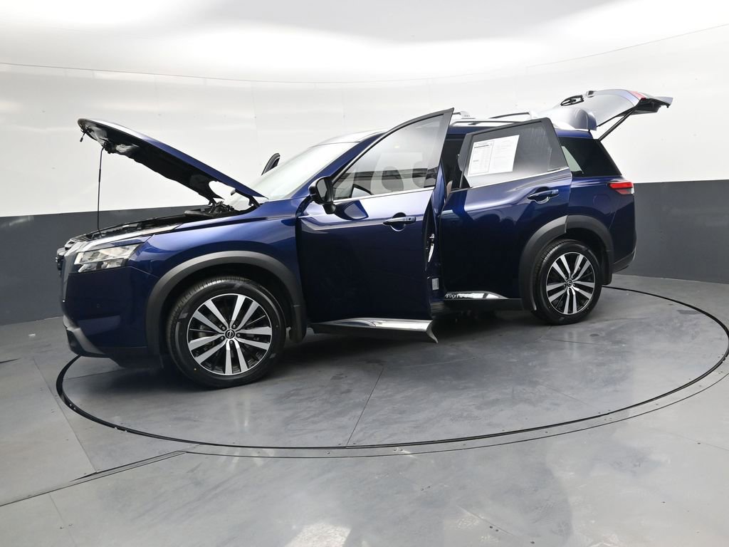 Used 2023 Nissan Pathfinder Platinum AWD/4WD image 48