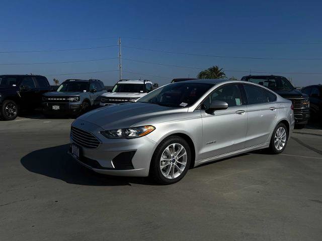 Certified 2019 Ford Fusion SE image 1