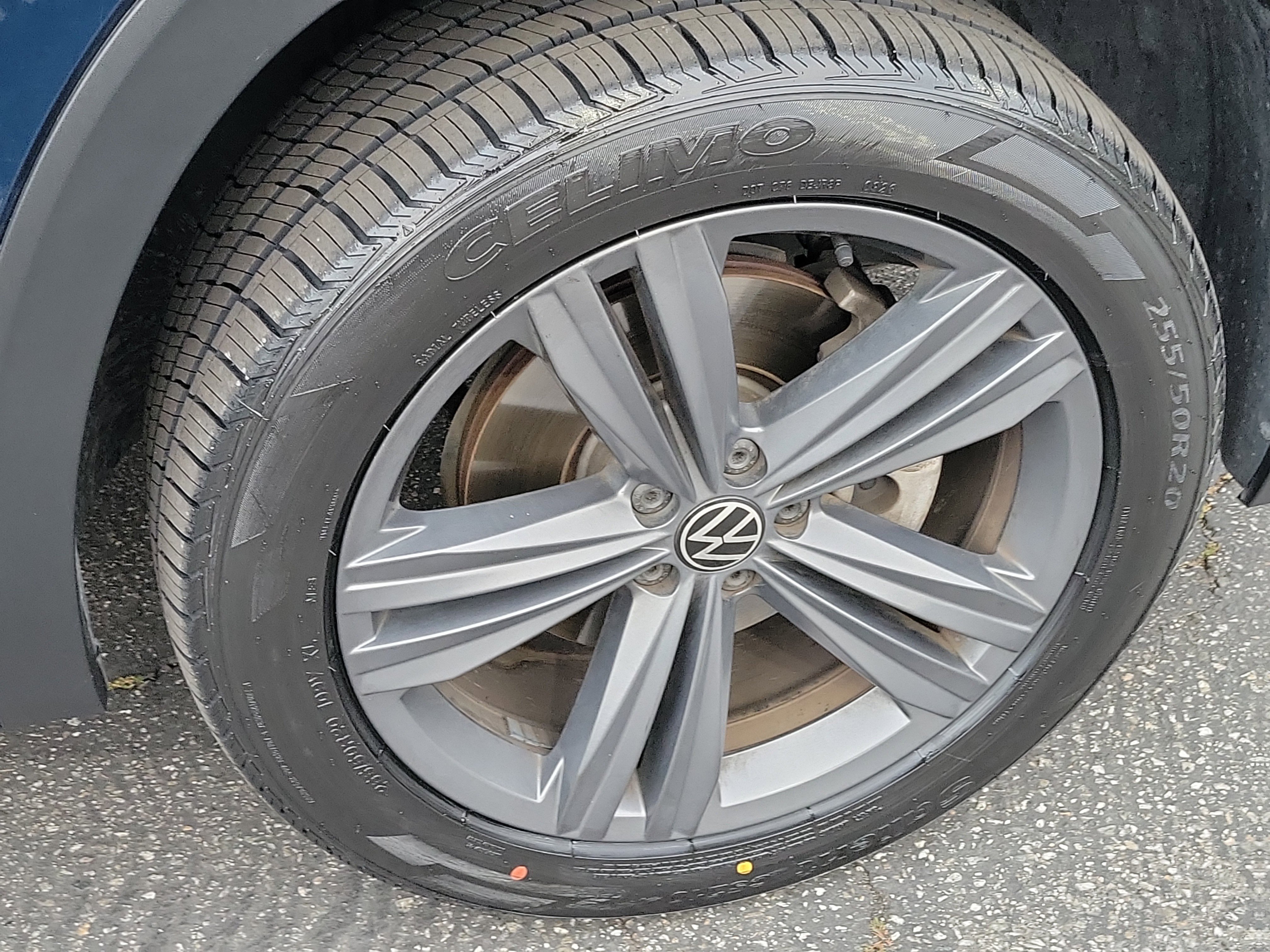 Used 2021 Volkswagen Atlas SE FWD image 24