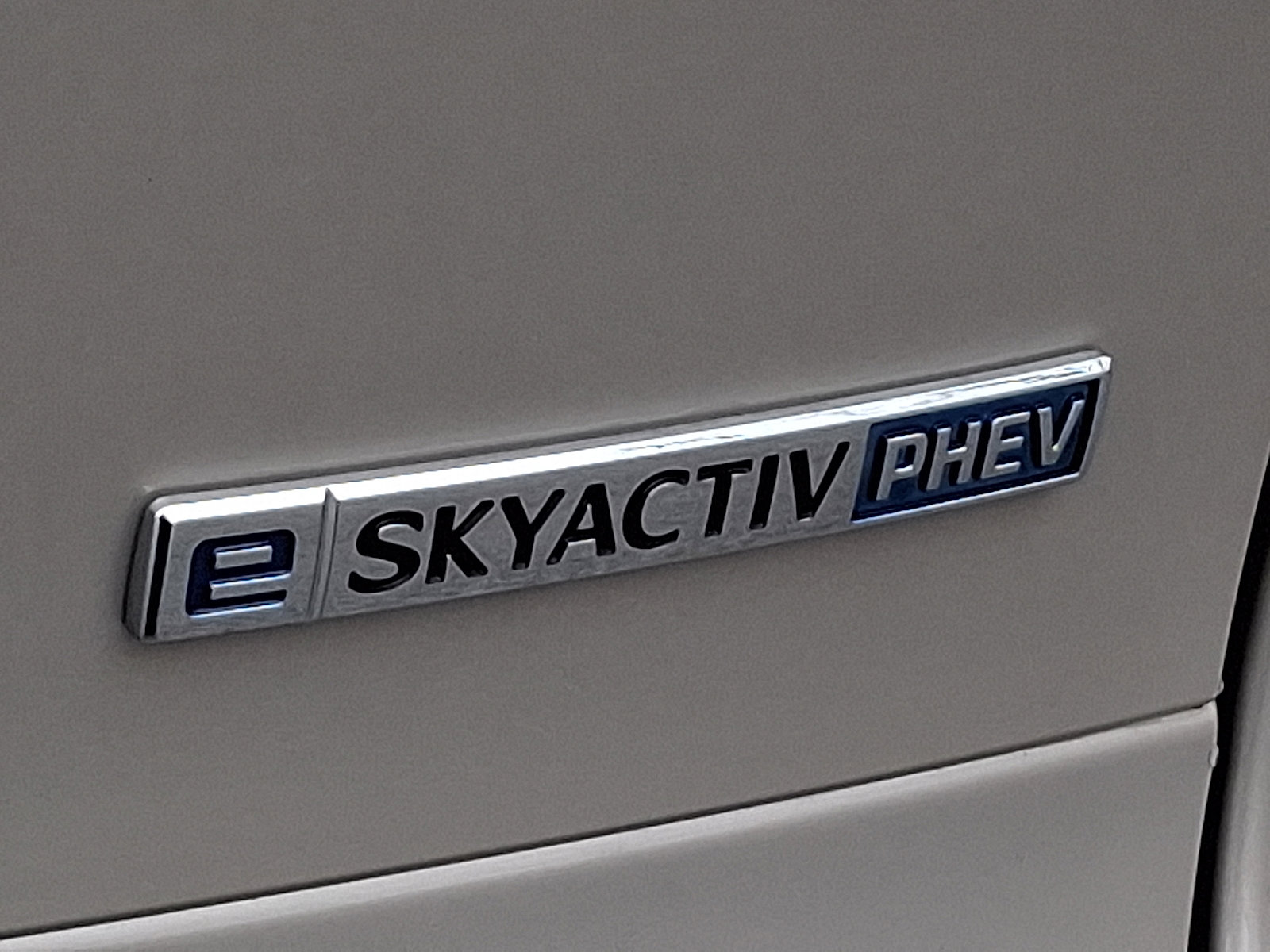 New 2026 MAZDA CX-90 Plug-In Hybrid w/ Preferred image 18