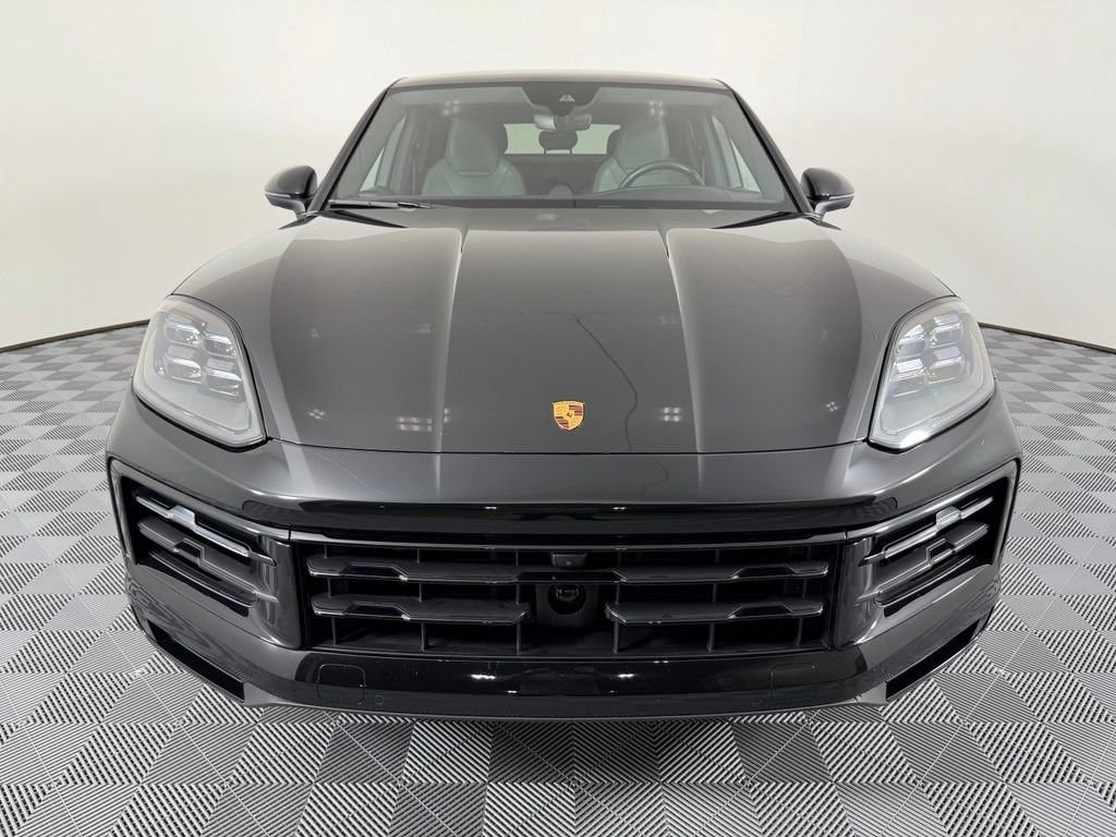 Certified 2025 Porsche Cayenne Coupe AWD/4WD image 8