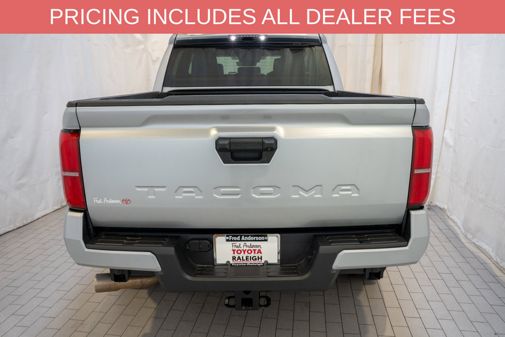 Certified 2025 Toyota Tacoma TRD Off-Road AWD/4WD image 4