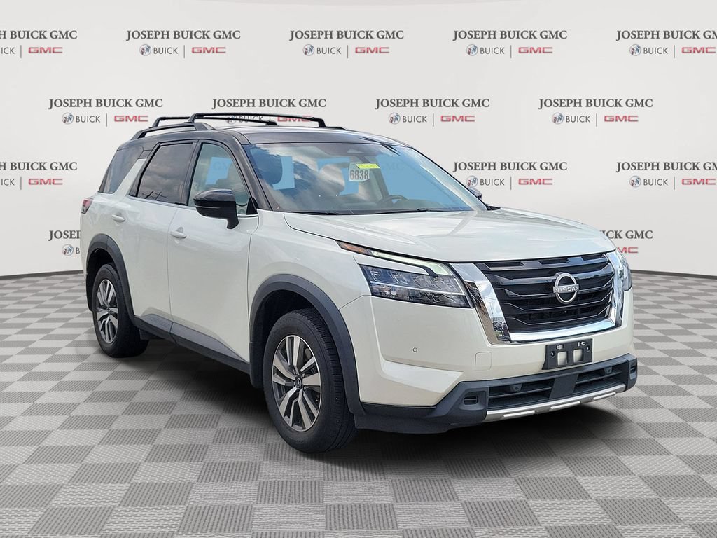 Used 2023 Nissan Pathfinder SL