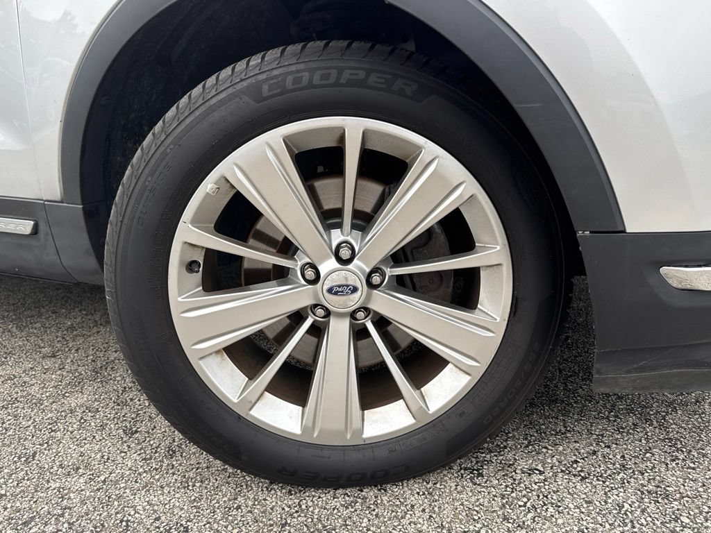 Used 2019 Ford Explorer Limited w/ Class III Trailer Tow Package AWD/4WD image 28