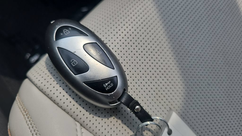 Used 2025 Hyundai Santa Fe Calligraphy AWD/4WD image 29