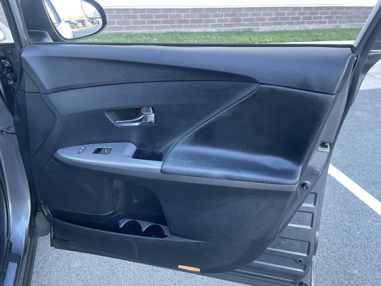 Used 2015 Toyota Venza LE image 24