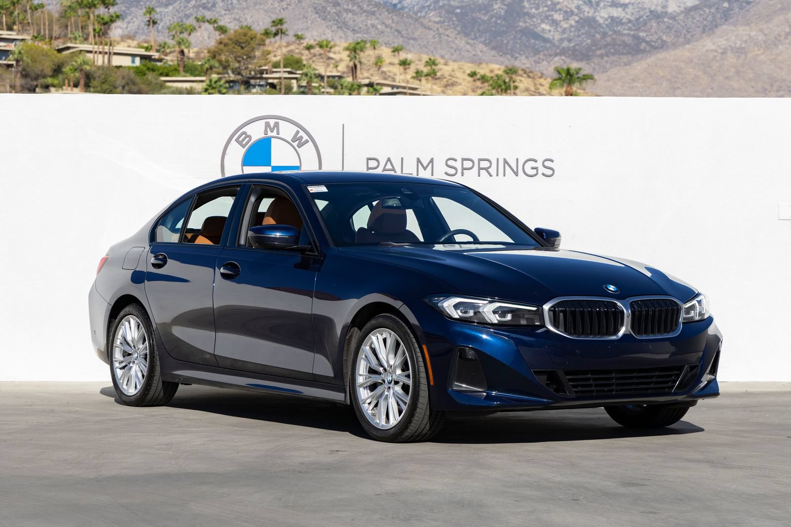 Certified 2023 BMW 330i Sedan w/ Parking Assistance Package RWD image 2