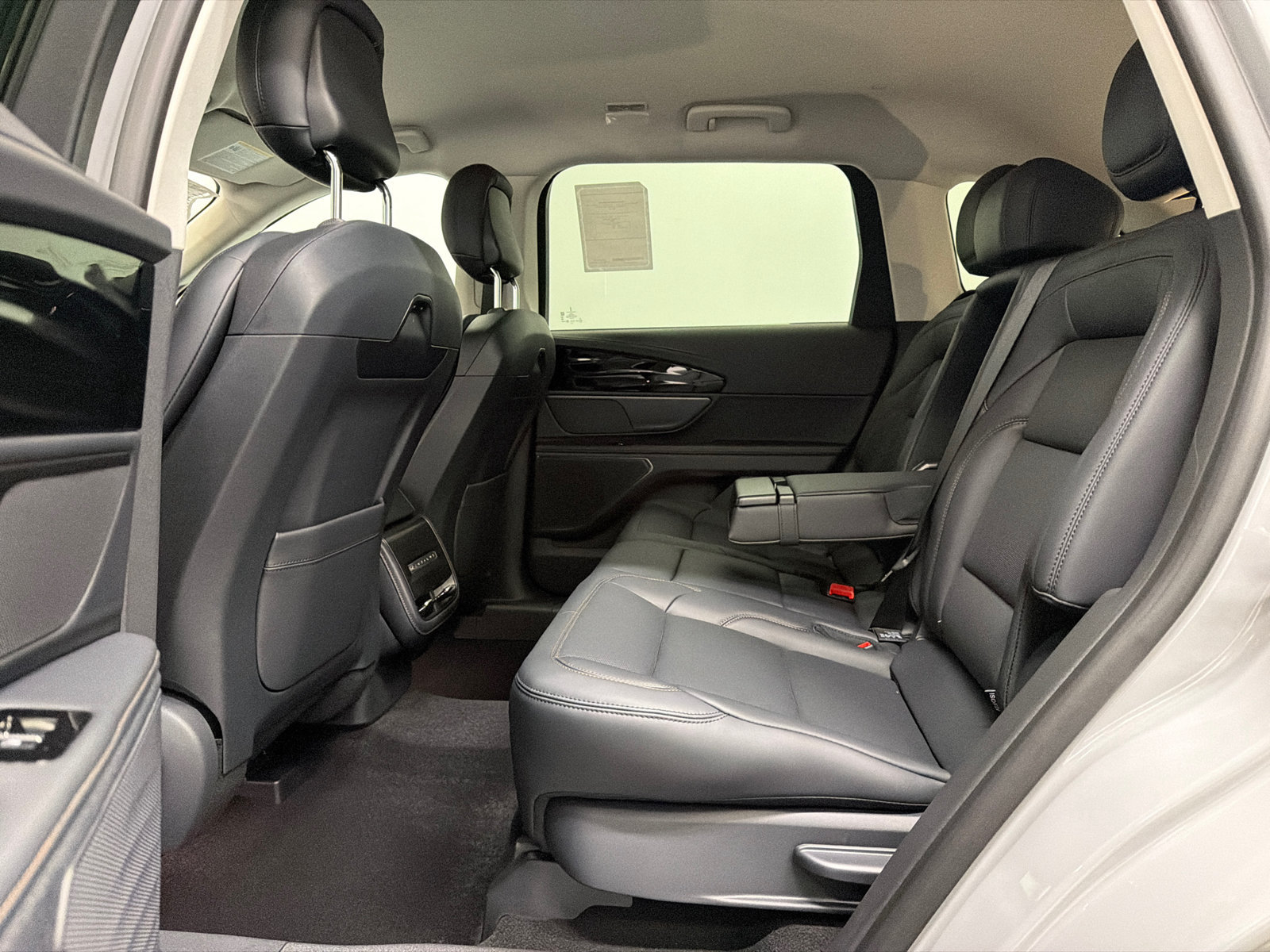 New 2026 Lincoln Nautilus Premier AWD/4WD image 18