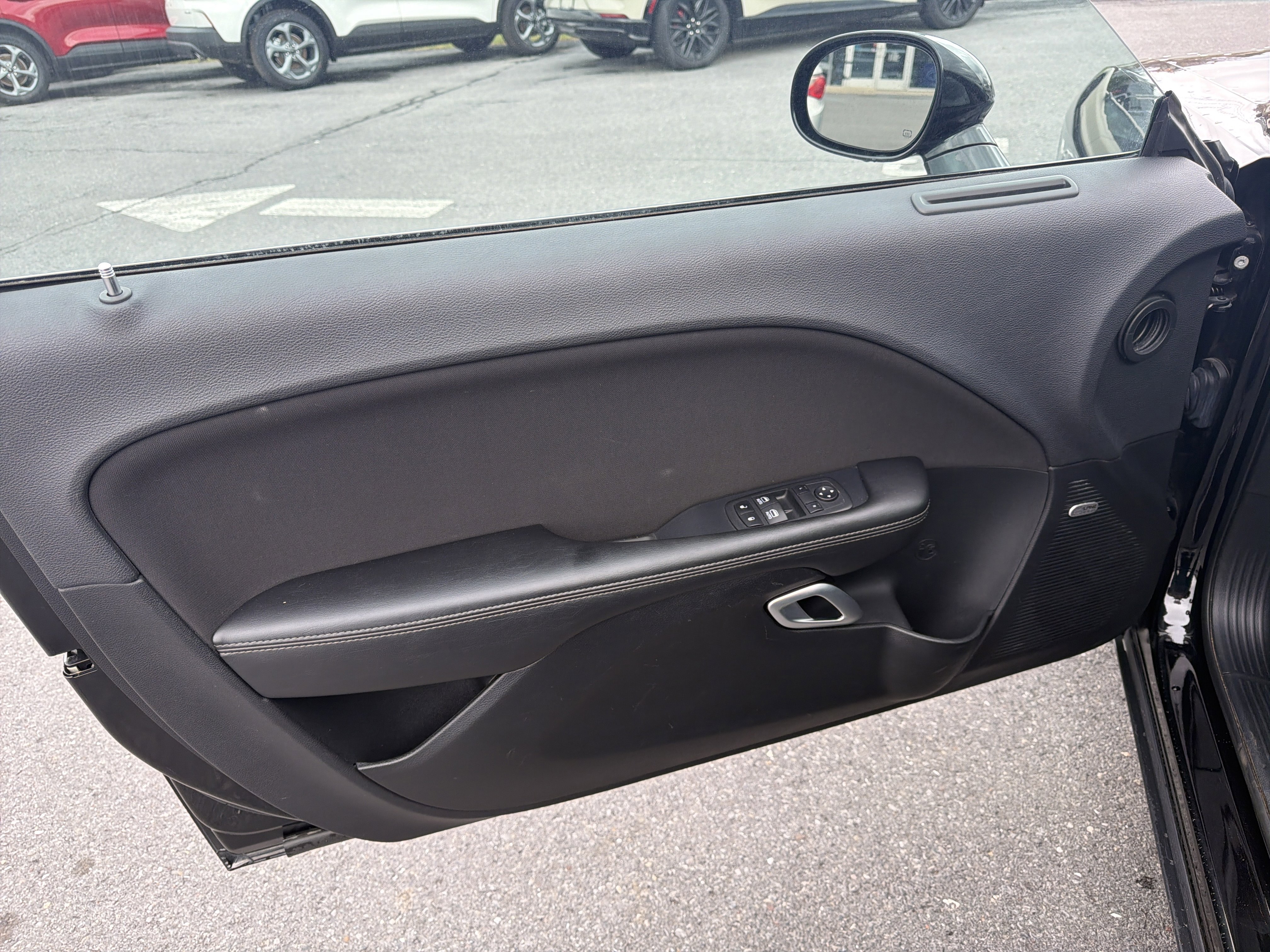 Used 2023 Dodge Challenger SXT image 15