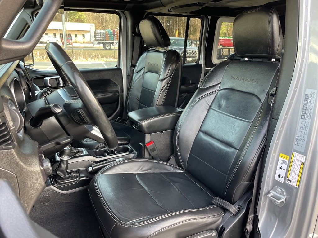 Used 2018 Jeep Wrangler Unlimited Sahara image 18