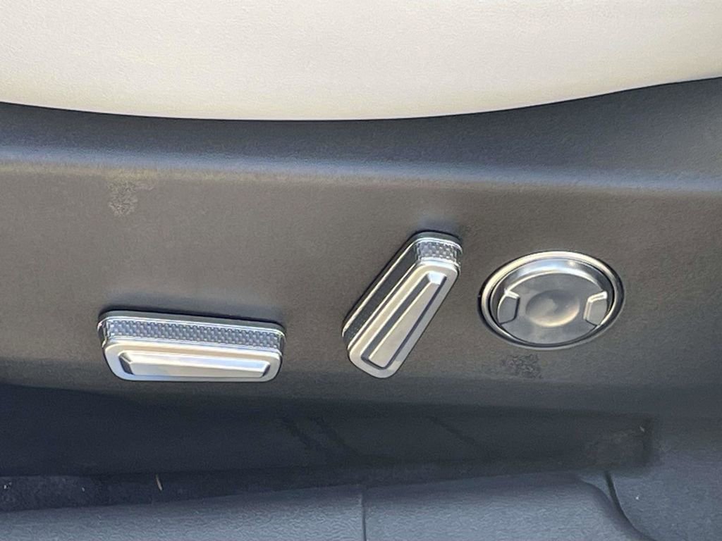 New 2026 Lincoln Nautilus Premier image 14