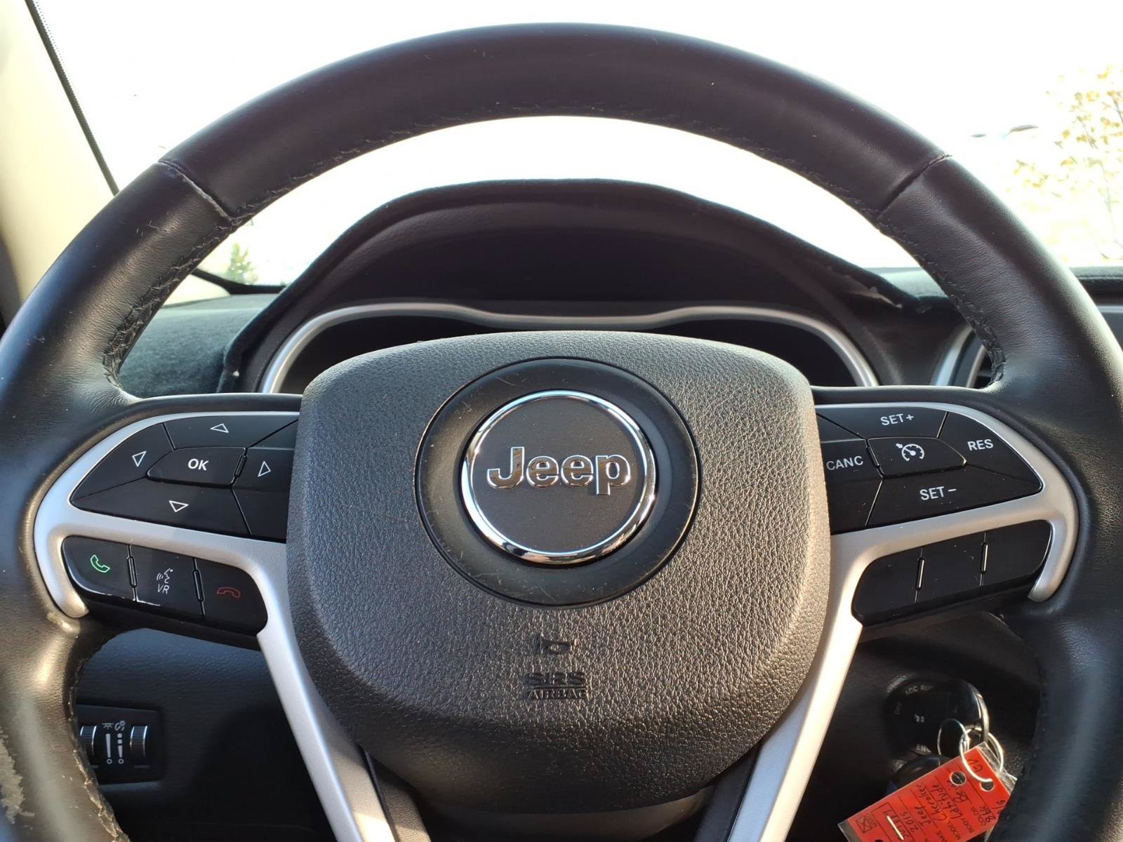 Used 2015 Jeep Cherokee Latitude AWD/4WD image 28