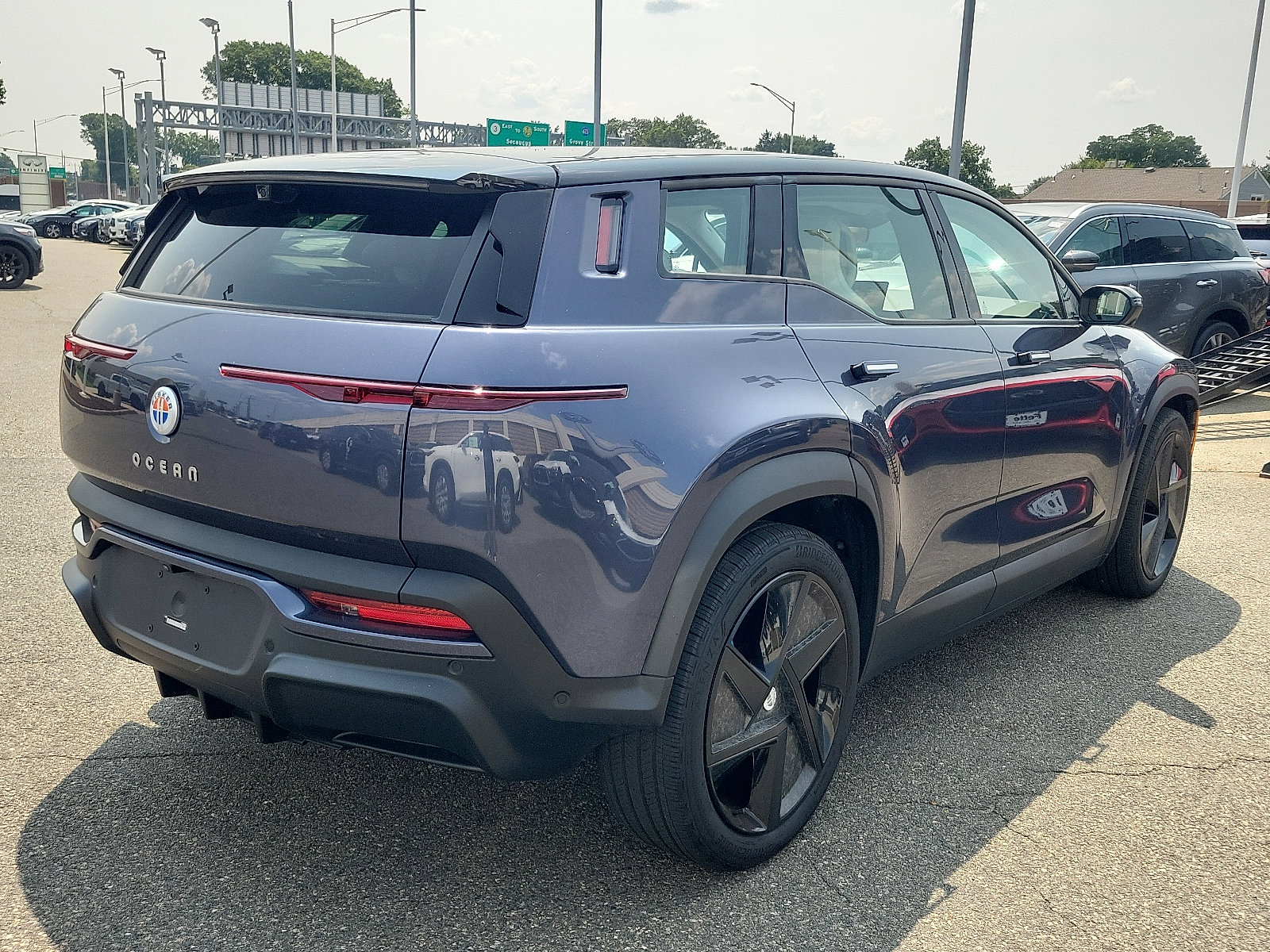 Used 2023 Fisker Ocean Extreme image 4