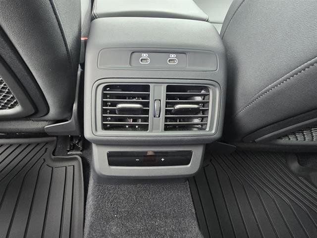 Used 2025 Audi Q5 Premium Plus w/ Premium Plus image 20