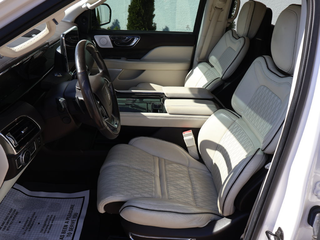 Used 2018 Lincoln Navigator Black Label w/ Cargo Package AWD/4WD image 19