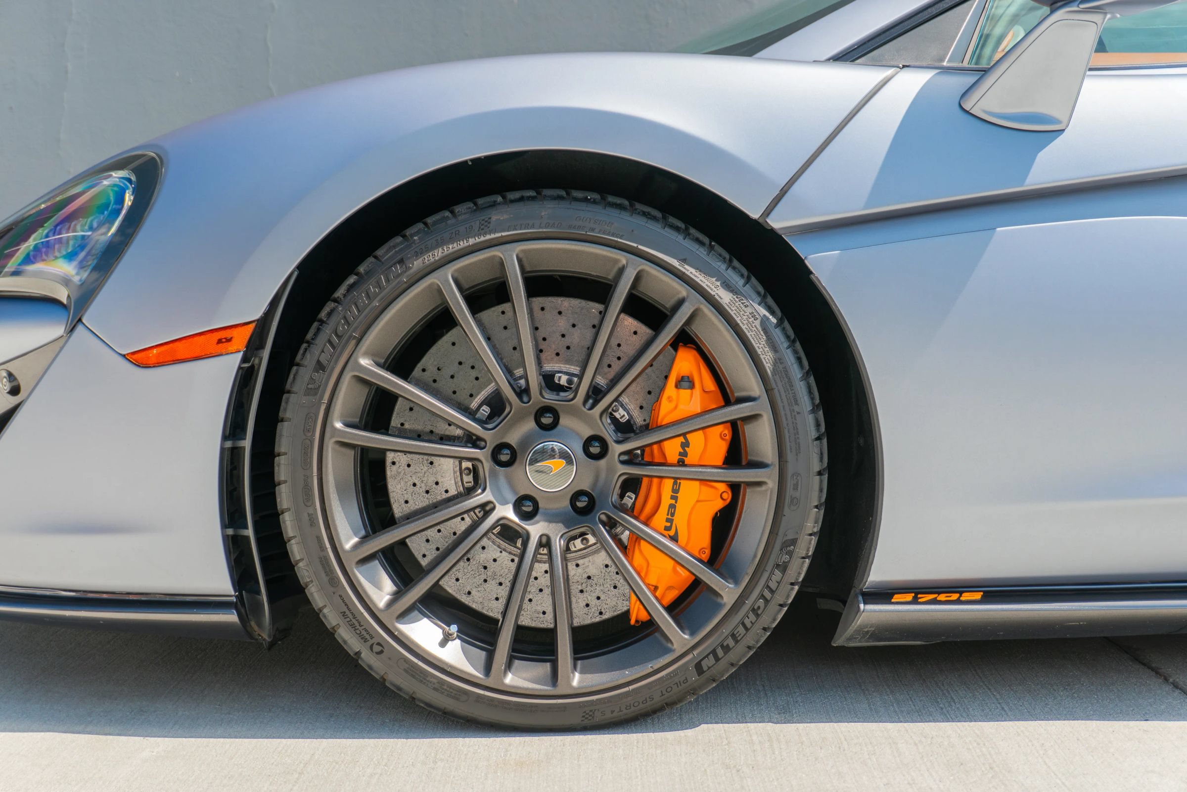 Used 2017 McLaren 570S Coupe RWD image 15