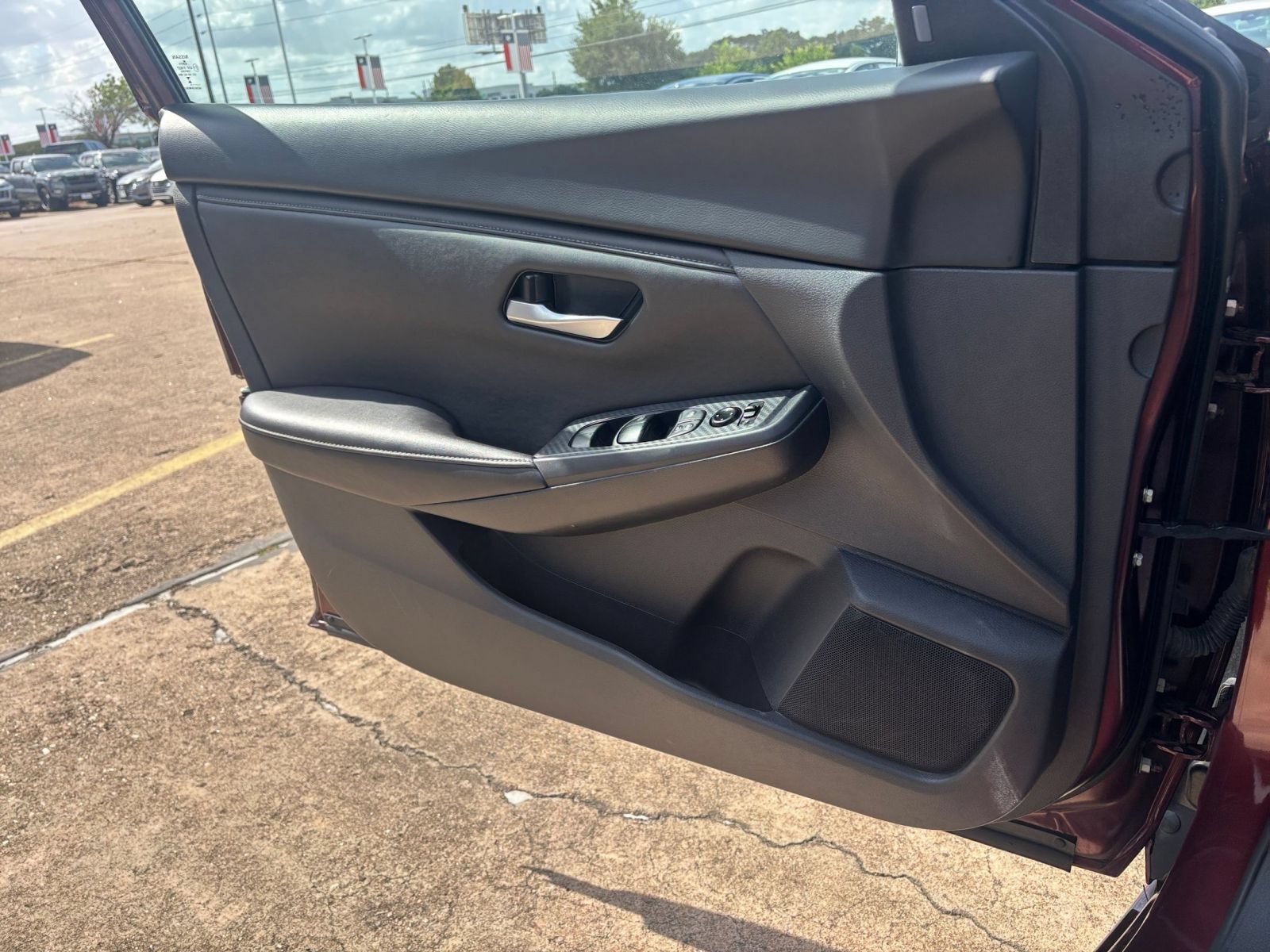 Used 2025 Nissan Sentra SV FWD image 18