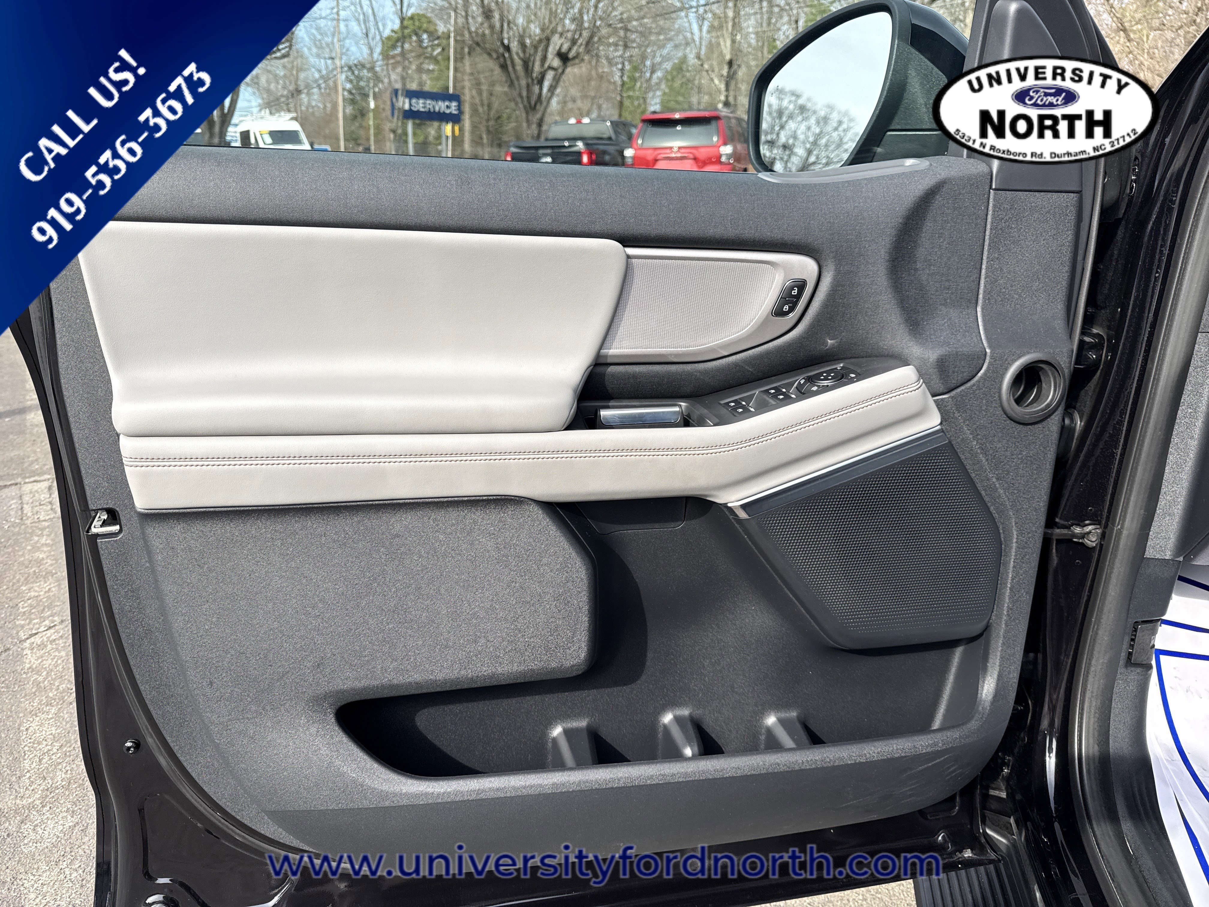 Used 2025 Ford Expedition Active image 13