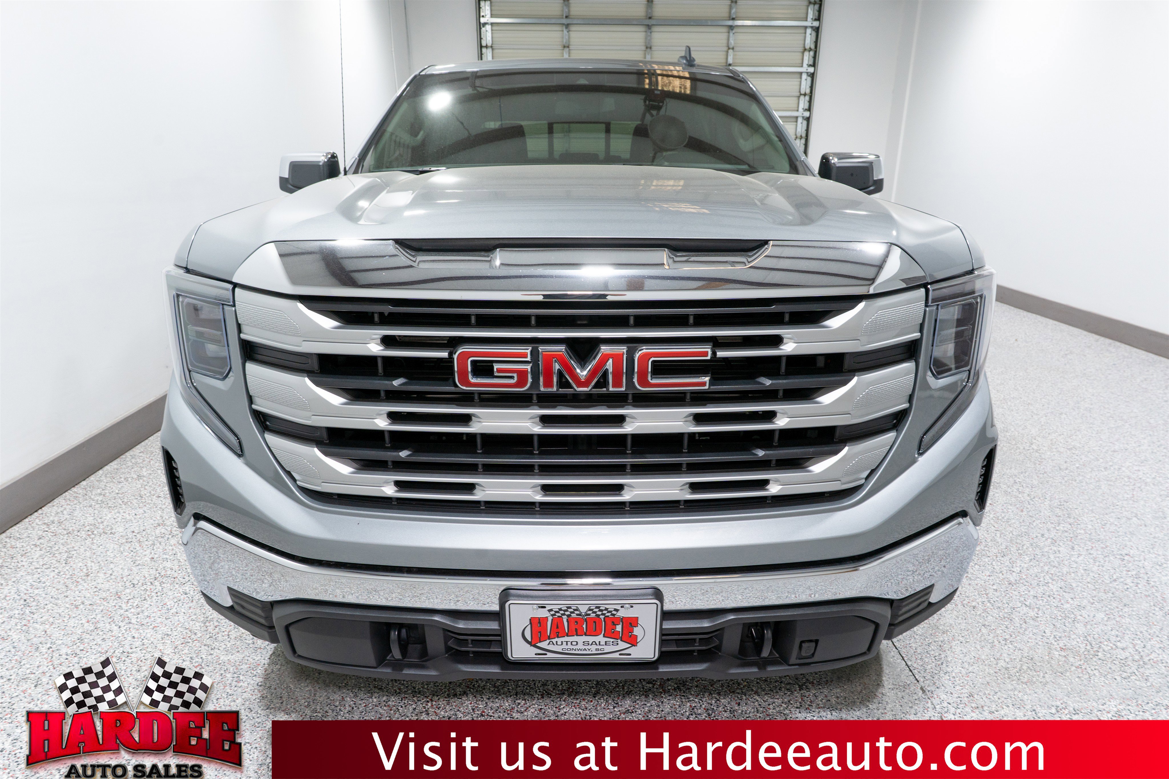 Used 2024 GMC Sierra 1500 SLE w/ Preferred Package image 7