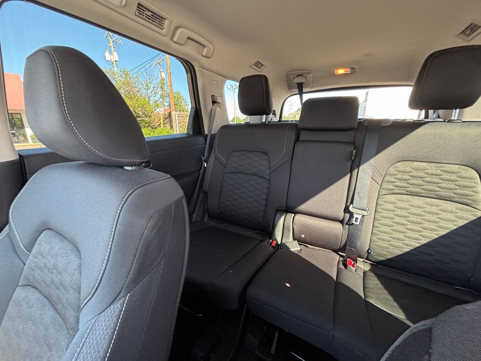 Used 2025 Nissan Pathfinder SV AWD/4WD image 42
