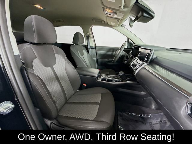 Used 2023 Kia Sorento LX image 26