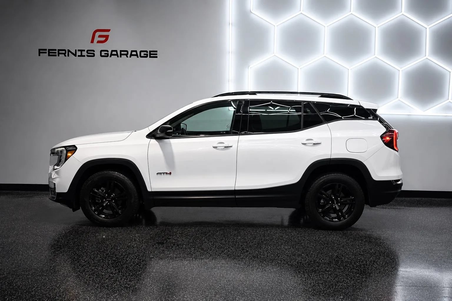 Used 2024 GMC Terrain AT4 AWD/4WD image 28