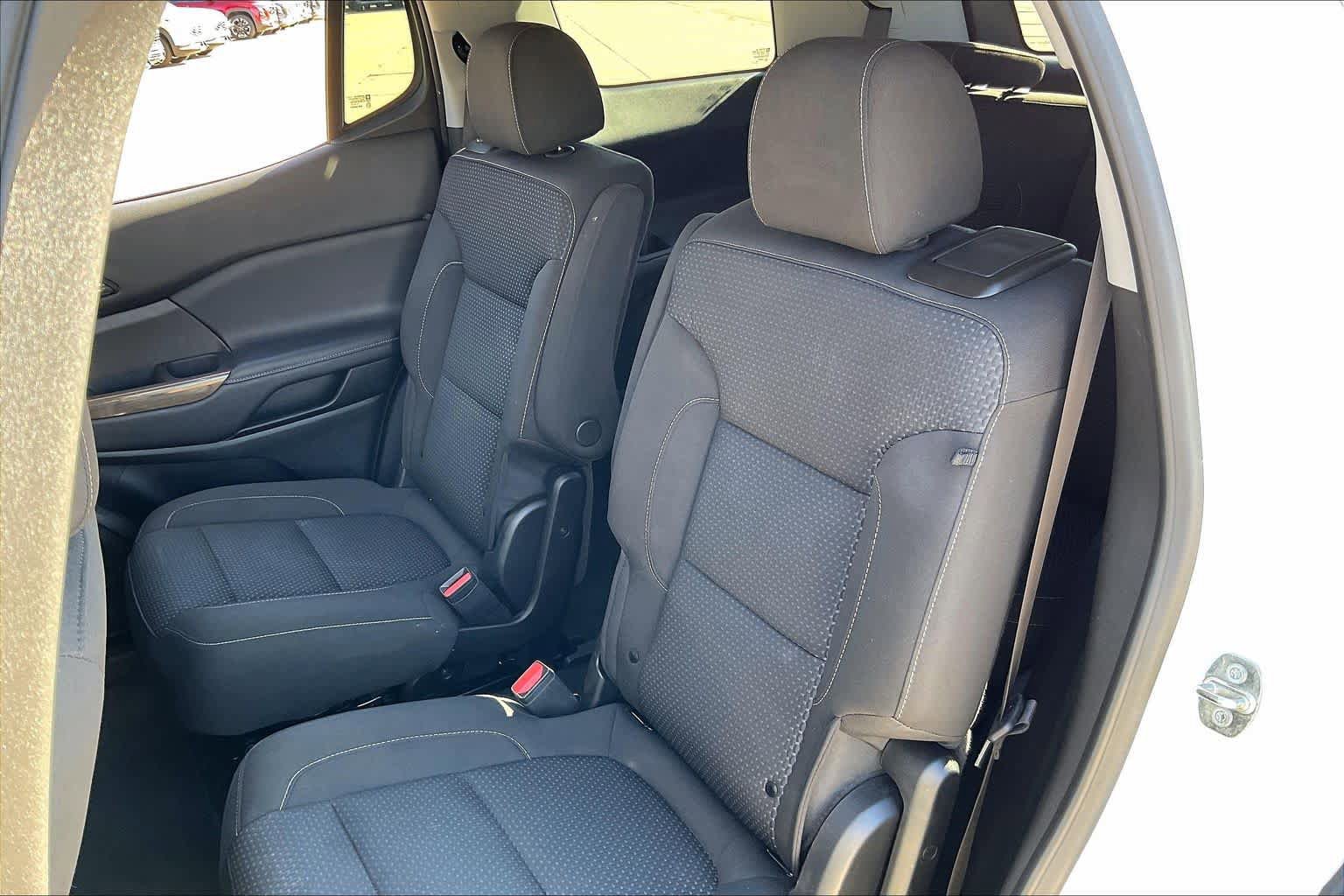Used 2023 GMC Acadia SLE FWD image 20