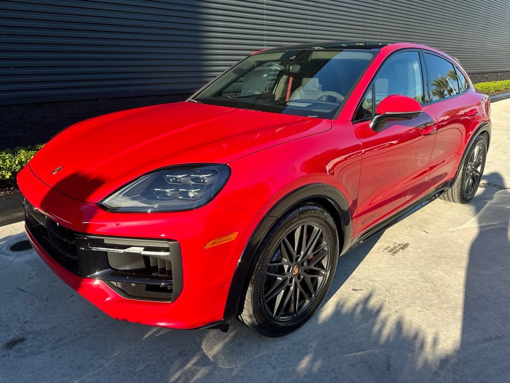 Certified 2026 Porsche Cayenne GTS AWD/4WD image 7