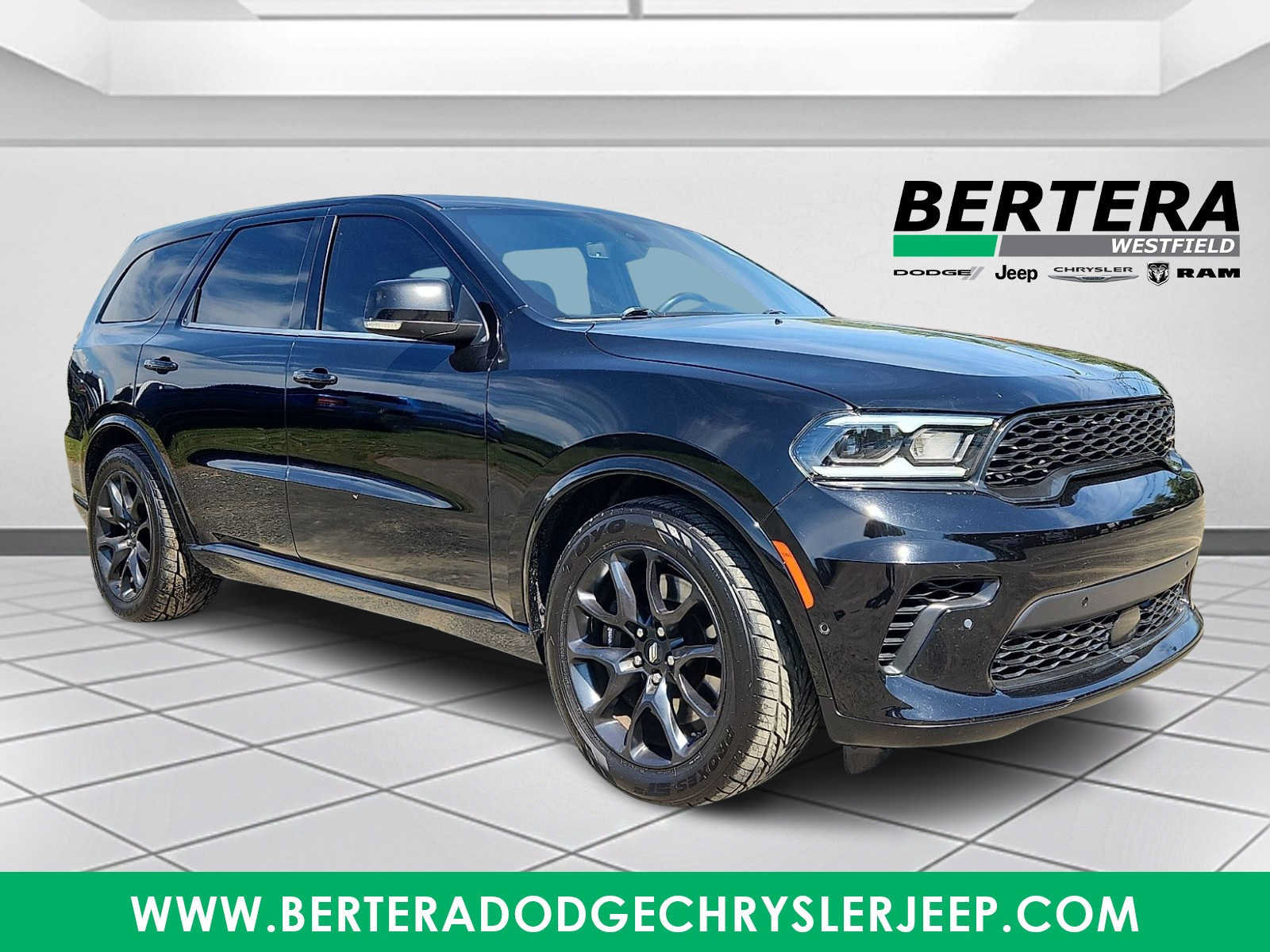 Used 2022 Dodge Durango R/T w/ Tow 'N Go Package AWD/4WD image 1