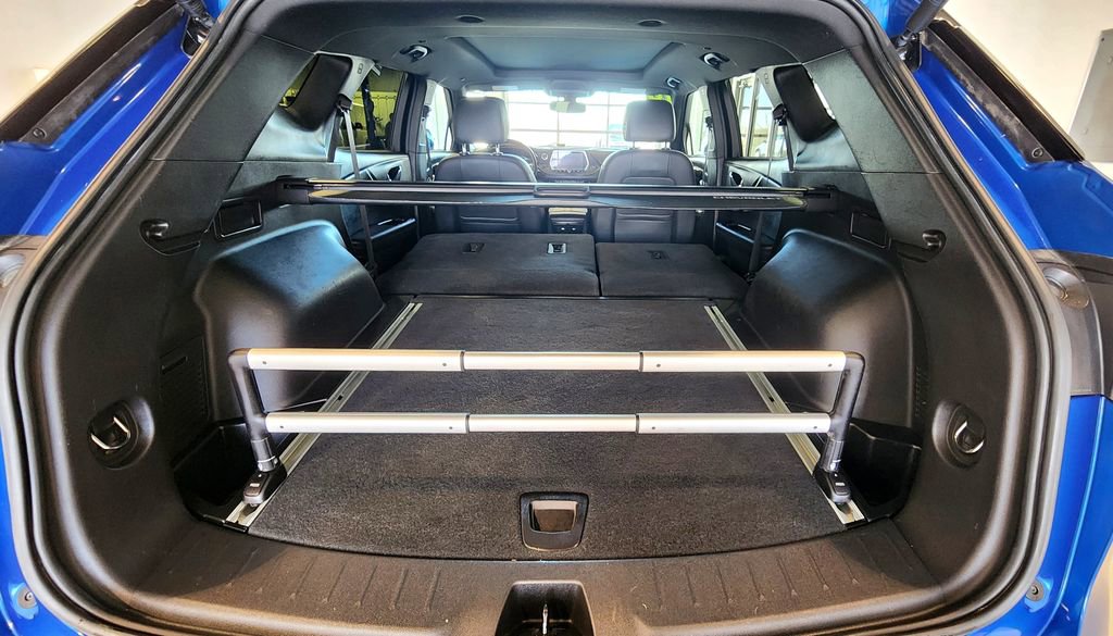 Used 2019 Chevrolet Blazer RS w/ Sun and Wheels Package AWD/4WD image 11