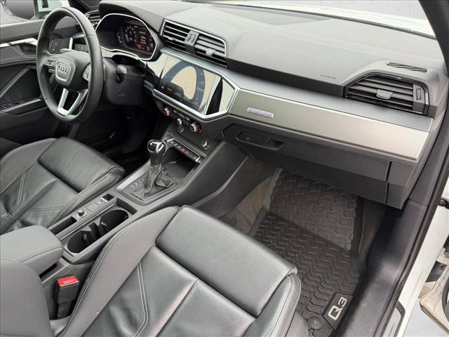 Used 2023 Audi Q3 2.0T Premium Plus w/ Premium Plus Package AWD/4WD image 25