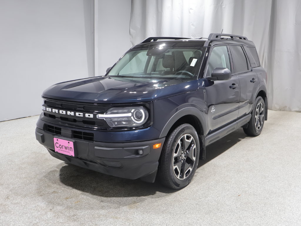 Used 2023 Ford Bronco Sport Outer Banks w/ Tech Package AWD/4WD image 6